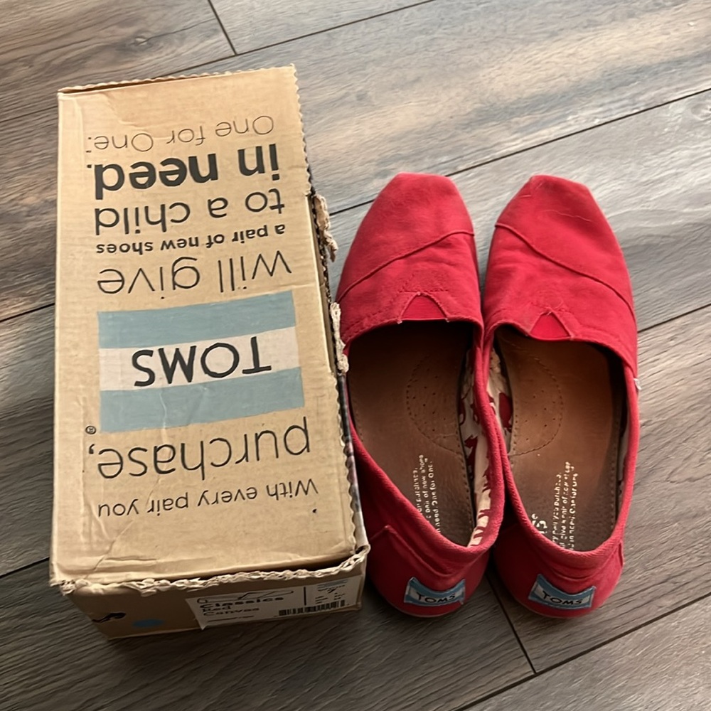 Shoes - Picture 3 of 3